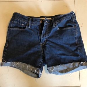 Levi mid rise denim shorts